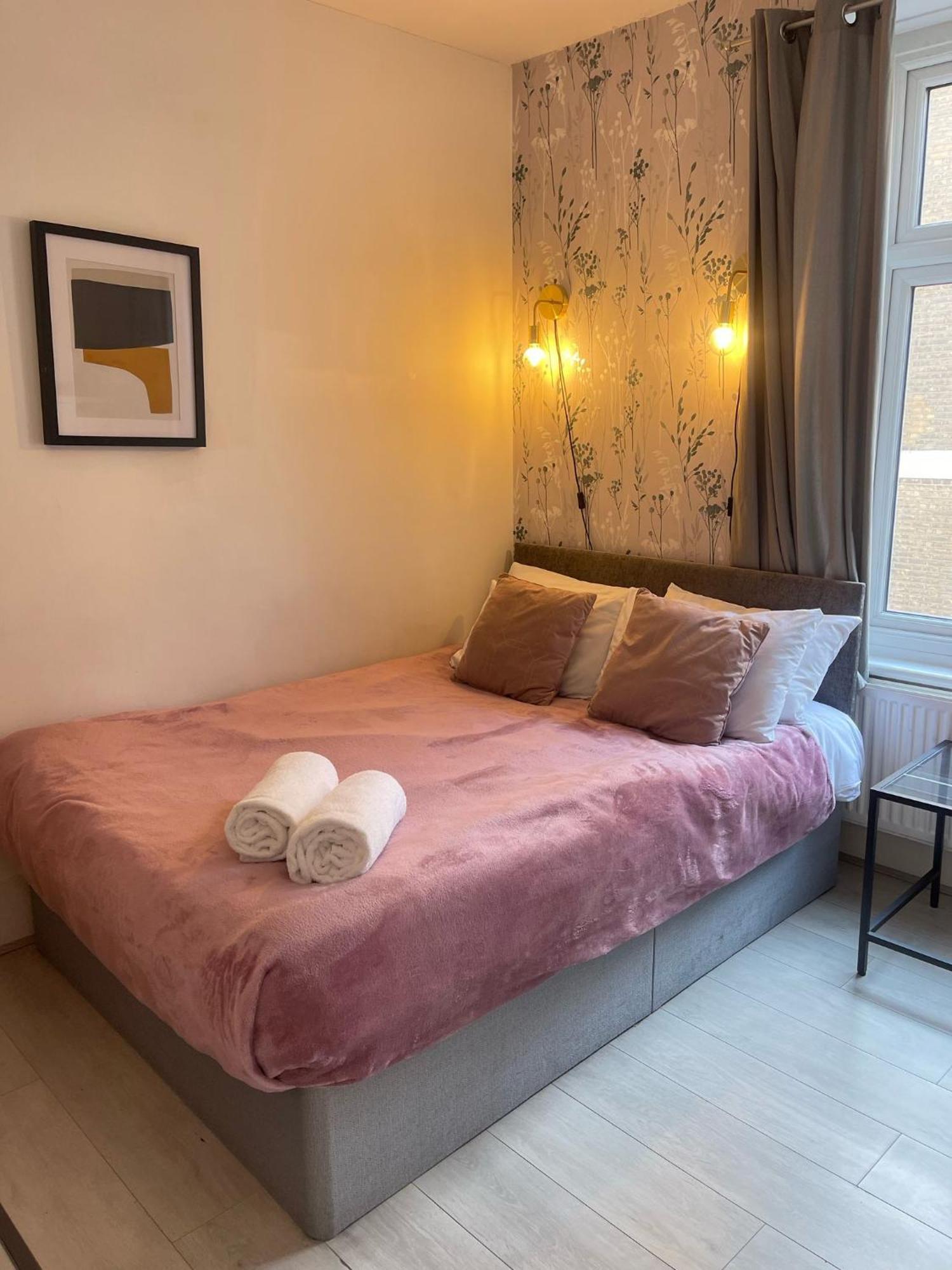 Lovely 2 Bed Flat 2 Floor Miles Londýn Exteriér fotografie
