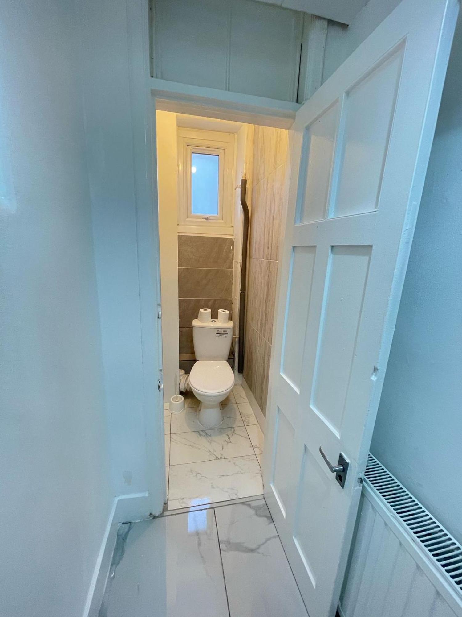 Lovely 2 Bed Flat 2 Floor Miles Londýn Exteriér fotografie