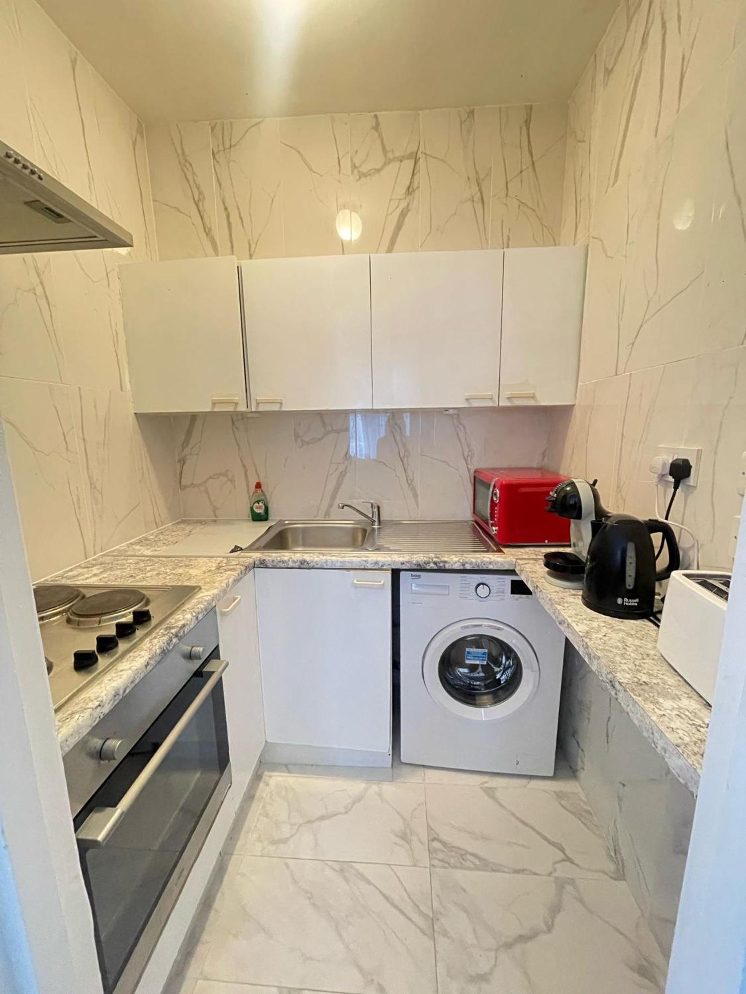 Lovely 2 Bed Flat 2 Floor Miles Londýn Exteriér fotografie